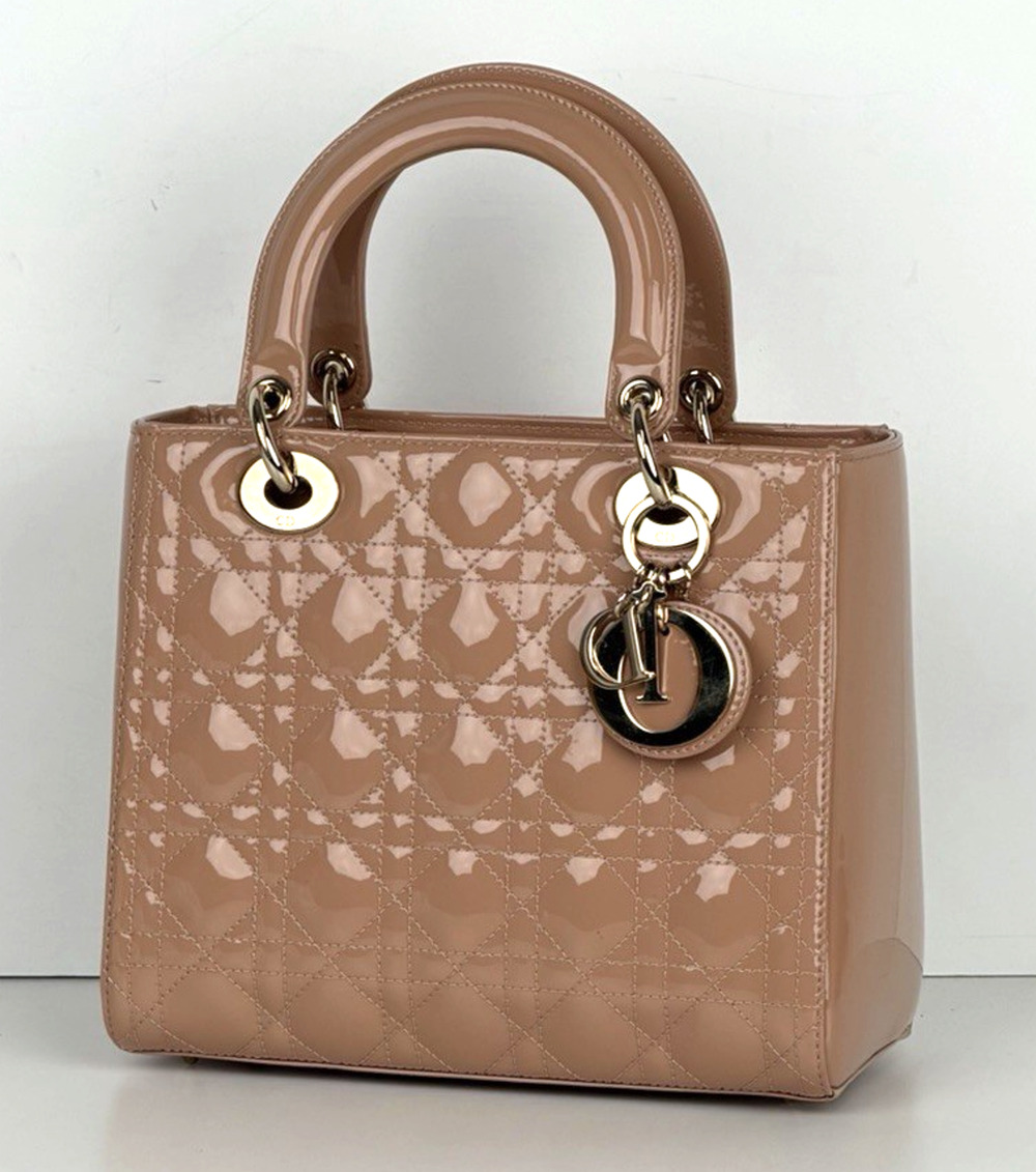 Christian Dior Lady Dior Medium Bag in Neutral High-Gloss Patent Leather D1